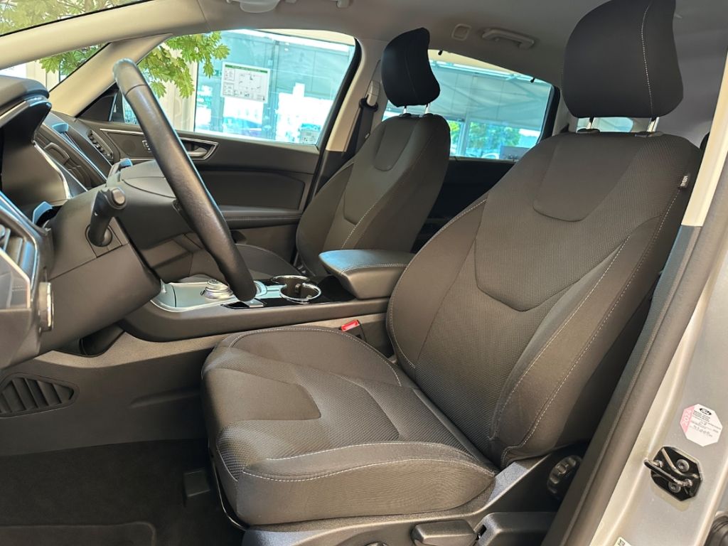 Ford S-Max Titanium+Automatik+Kamera+Key-Free+BLIS