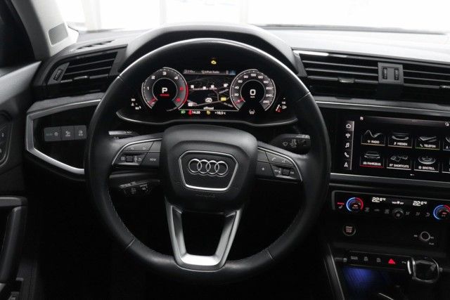 Audi Q3 Sportback 40 TDI quattro STANDH*NAVI*KAMERA