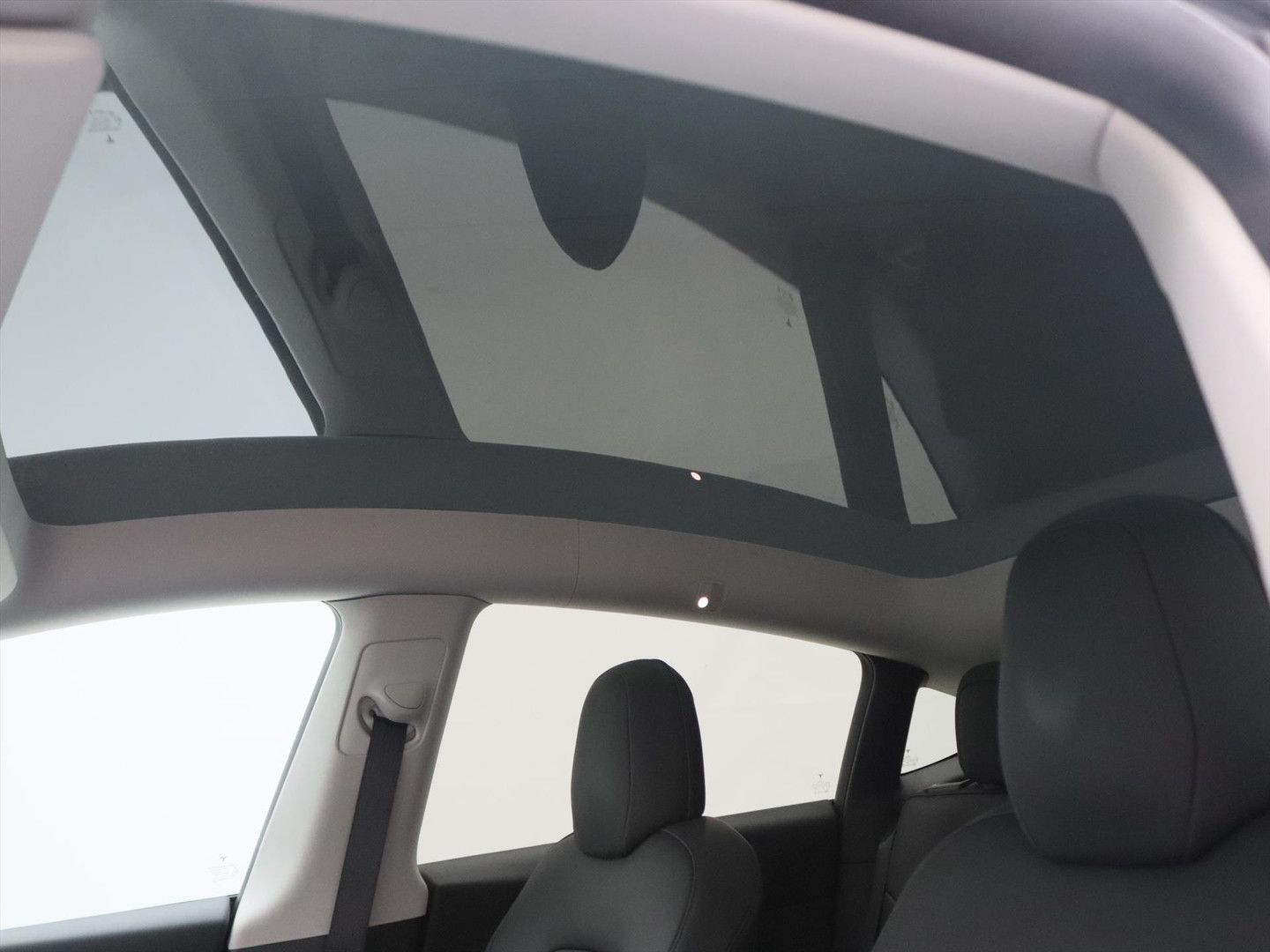 Tesla Model Y Long Range AWD 75kWh 351pk AMD RYZEN [ T