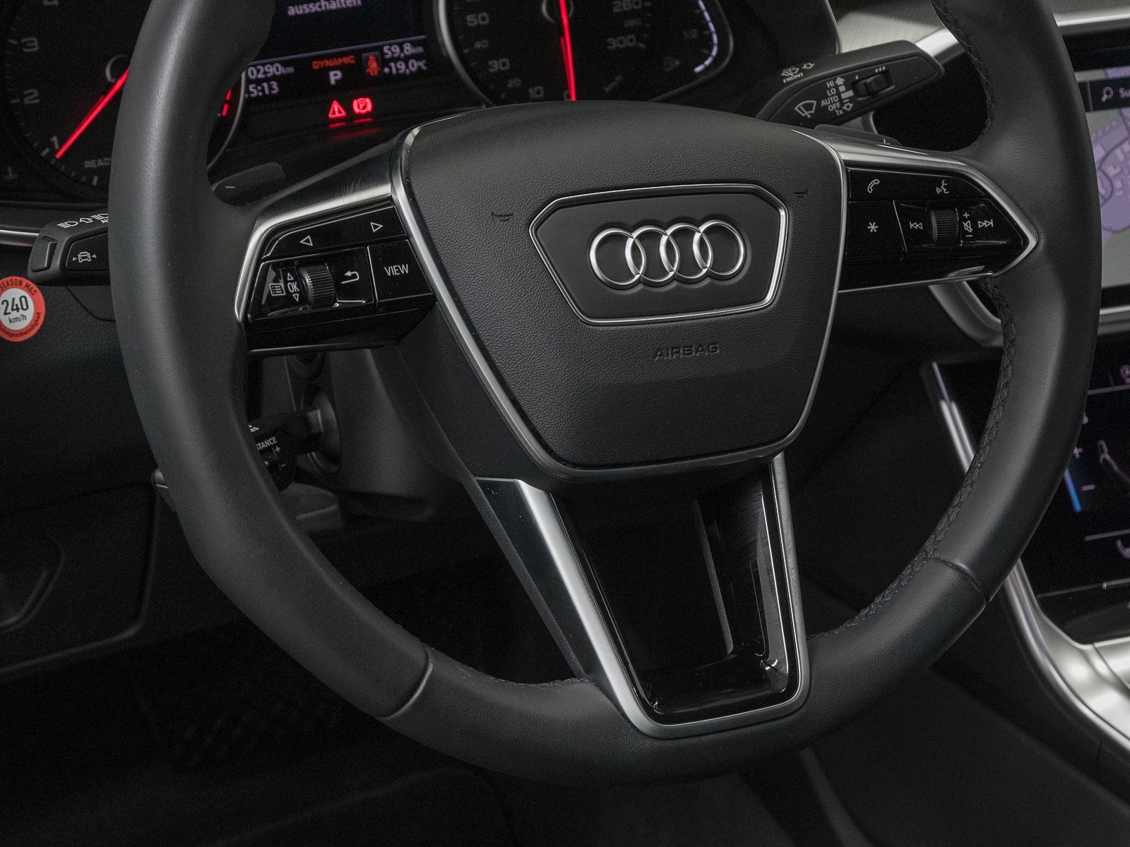 Audi A6 Limousine 45 TFSI Q S LINE - Samsaru's Car Outlet