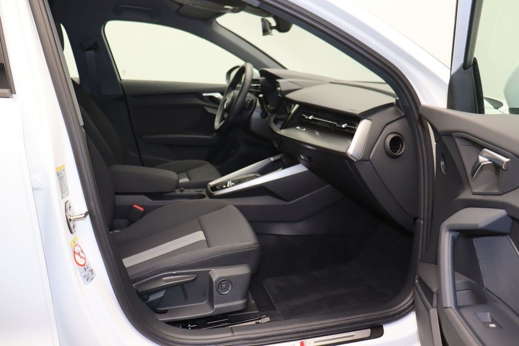 Audi A3 Sportback 40 TFSI e S line - Samsaru's Car Outlet
