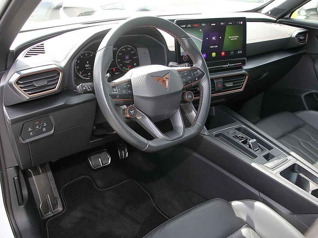 Cupra Formentor 2.0 TSI VZ 4Drive NAVI PANO AHK LEDER