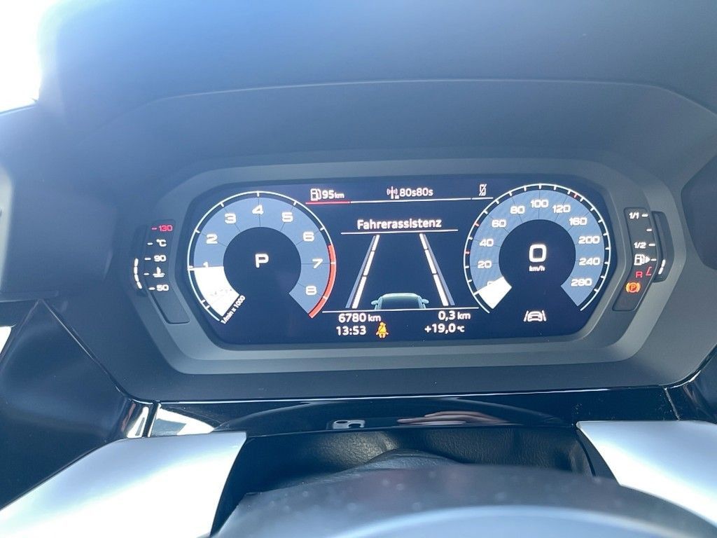 Audi A3 Sportback 35 TFSI advanced - Samsaru's Car Outlet