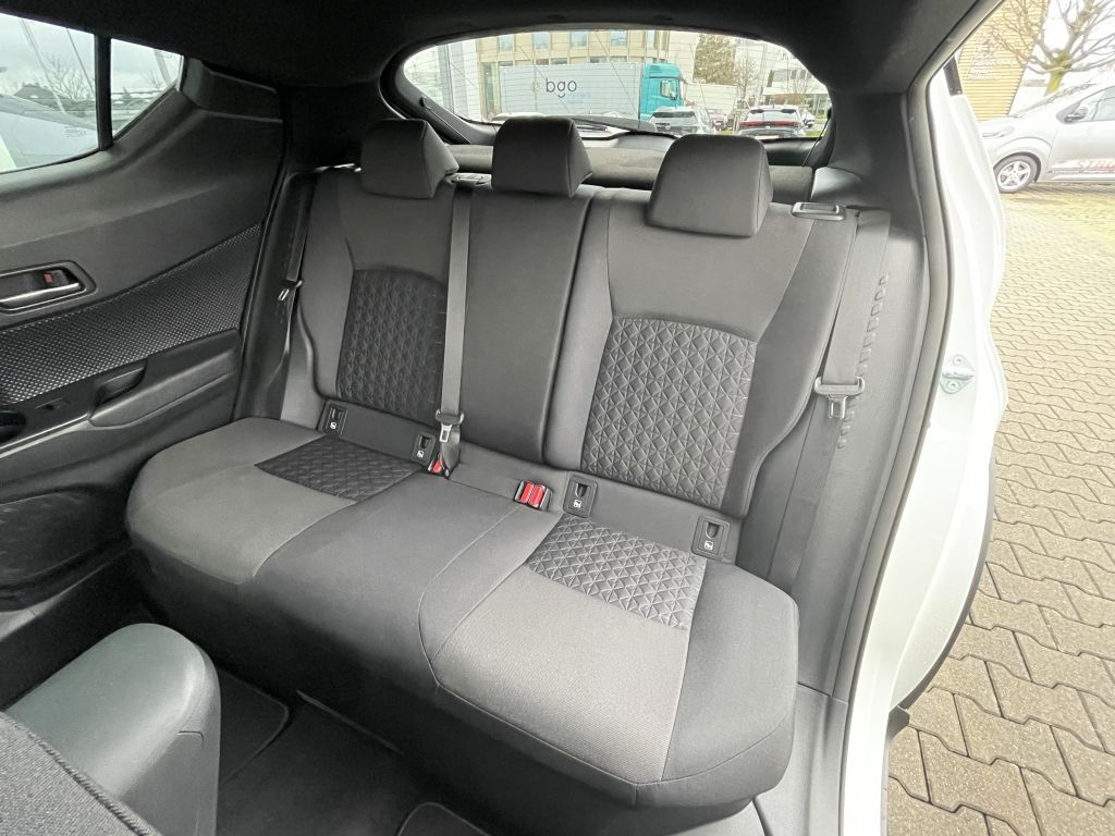 Toyota C-HR 2.0 Hybrid Team Deutschland*Navi*Comfort-P.