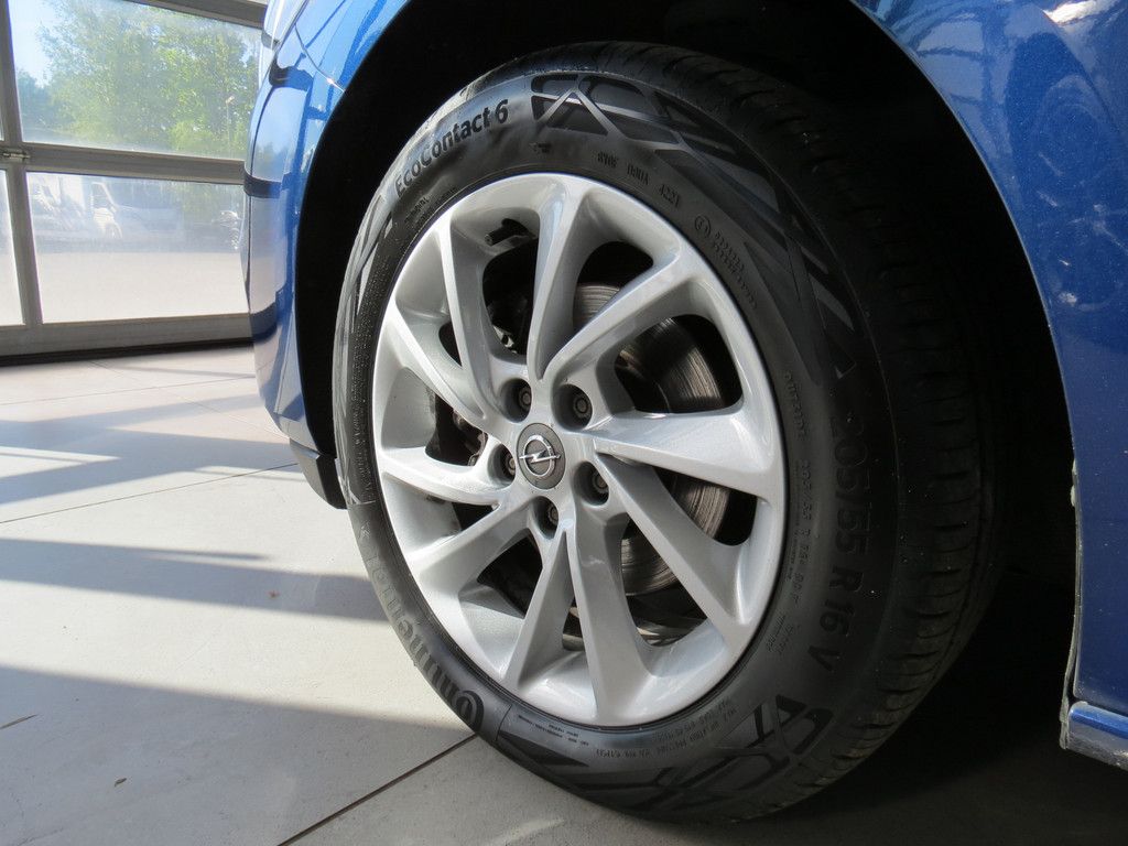 Opel Astra Sports Tourer 1.5D - Samsaru's Car Outlet