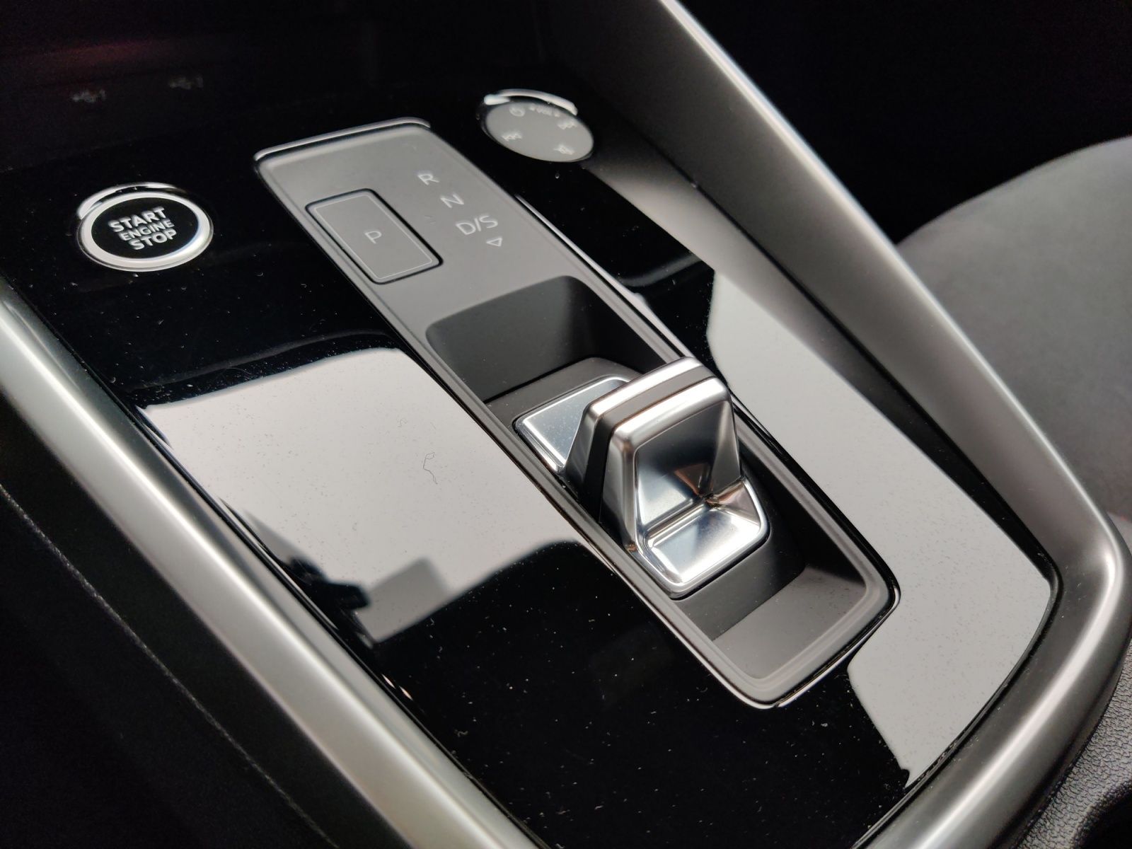 Audi A3 Sportback 45 TFSIe s troni S line MATRIX/NAVI