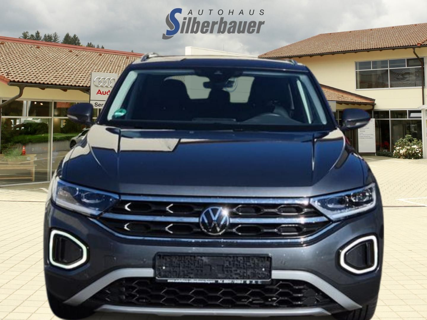 Volkswagen T-ROC Style 1.5 TSI DSG Style - Samsaru's Car Outlet