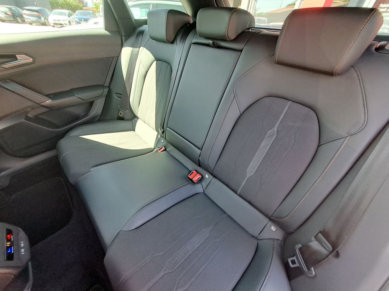 Cupra Leon SP VZ 2.0TSI 310PS DSG 4x4 - Samsaru's Car Outlet