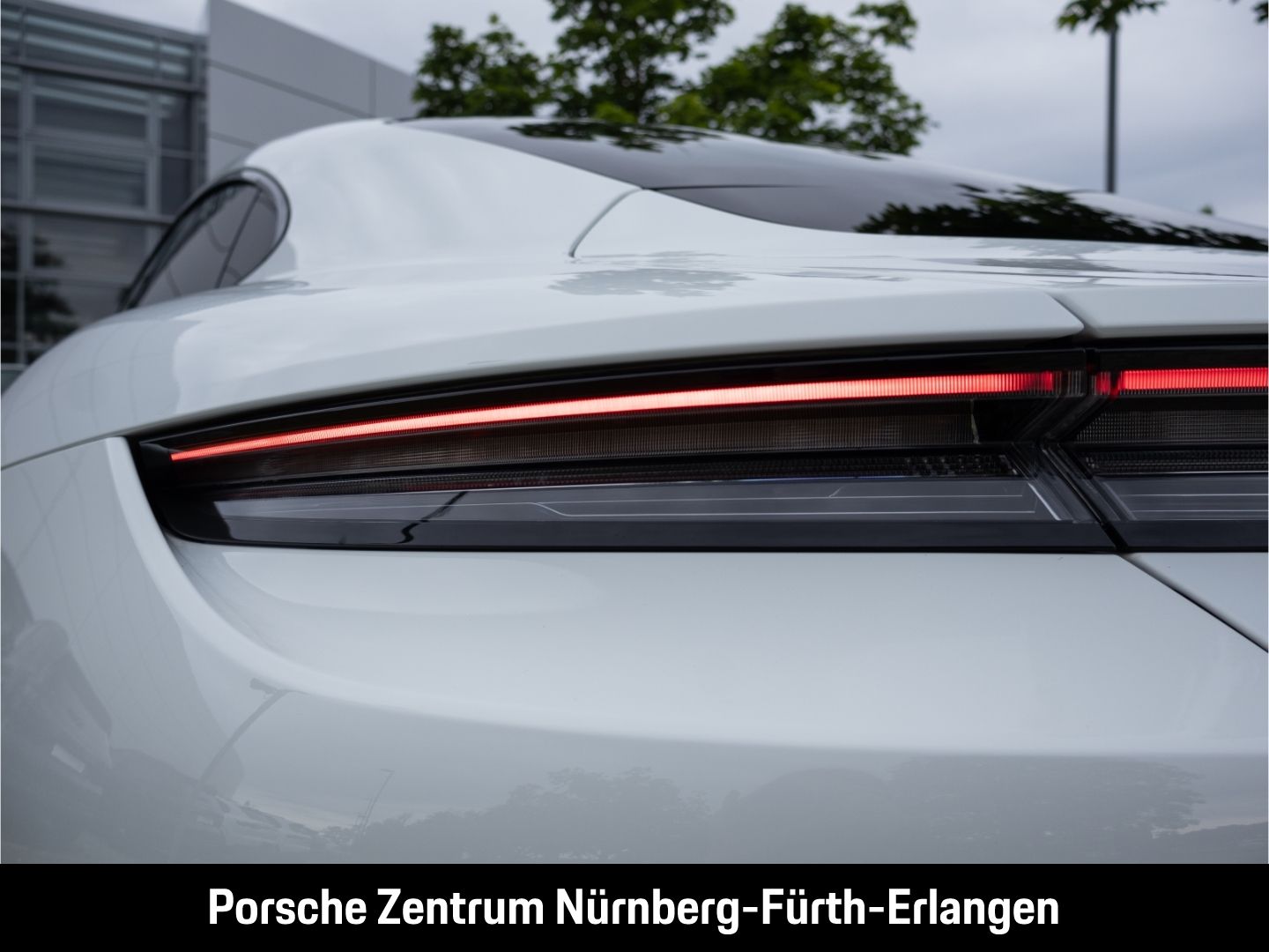 Porsche Taycan GTS PSCB BOSE InnoDrive SurroundView Pano