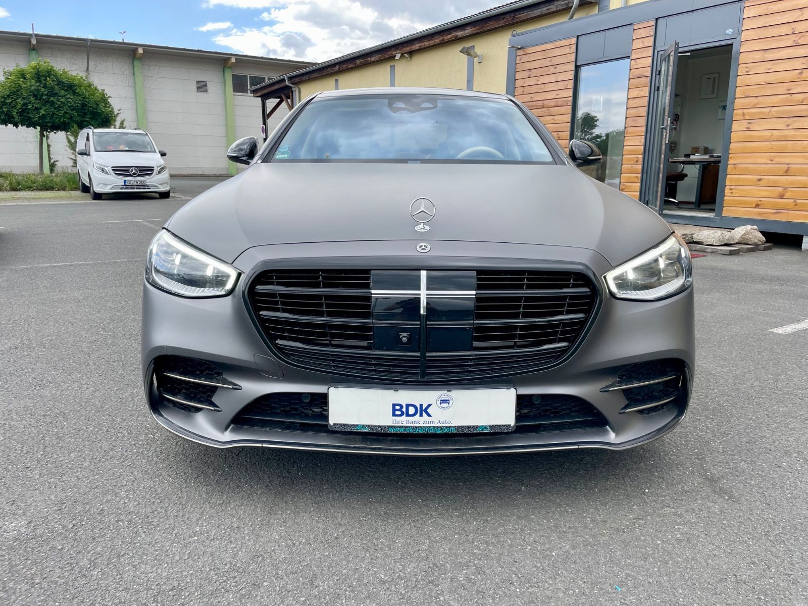 Mercedes-Benz S 580 4Matic AMG Line - Samsaru's Car Outlet