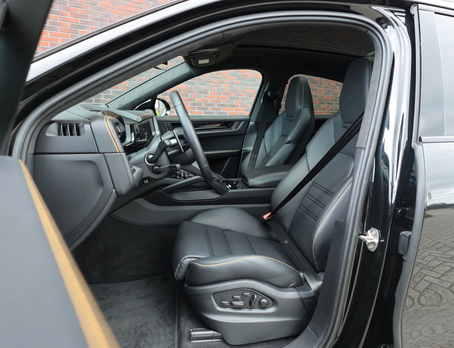 Porsche Cayenne Coupe E-Hybrid *Pano*AHK*Pas.display*