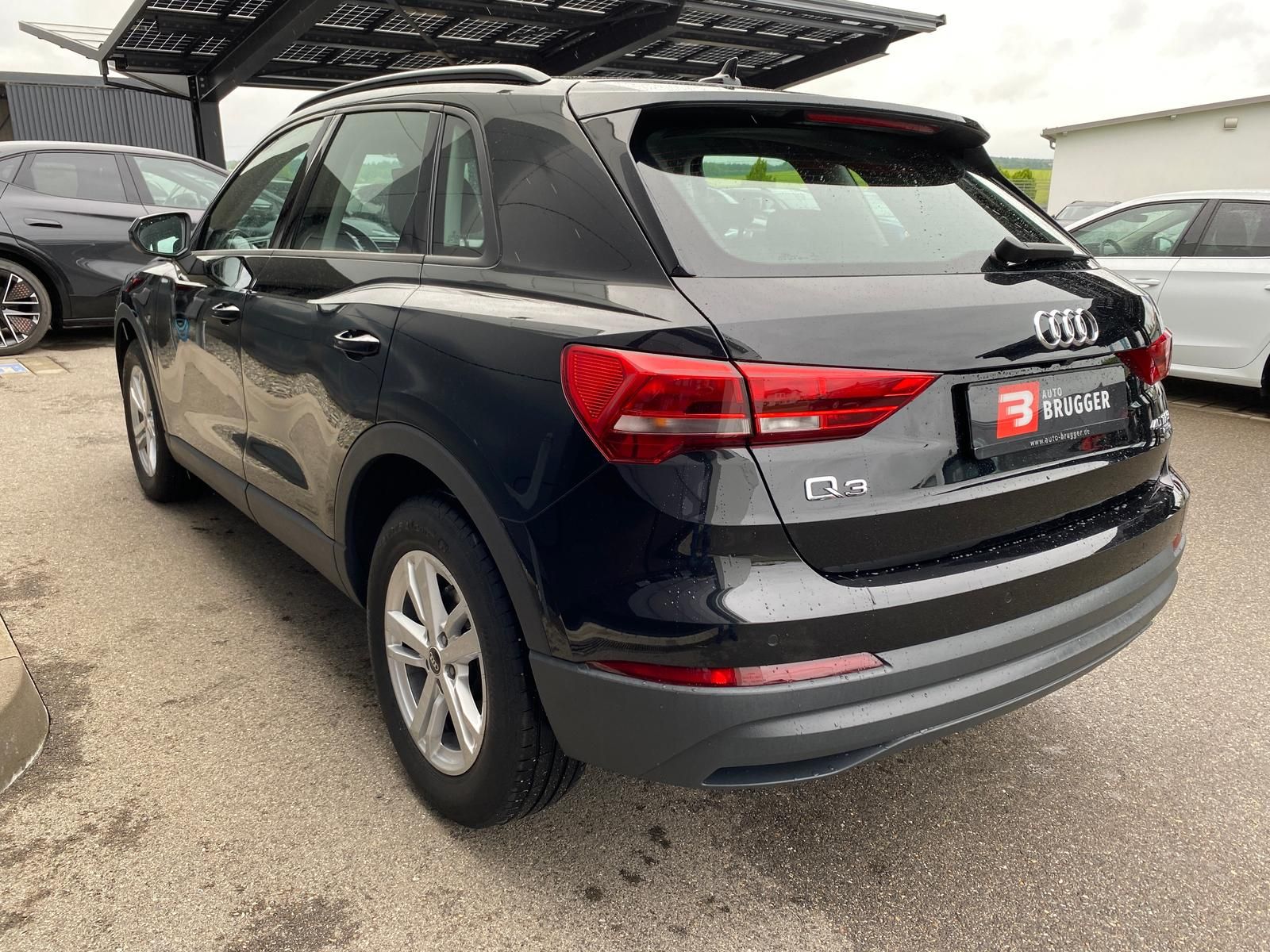 Audi Q3 40 TFSI quattro S-tronic - Samsaru's Car Outlet