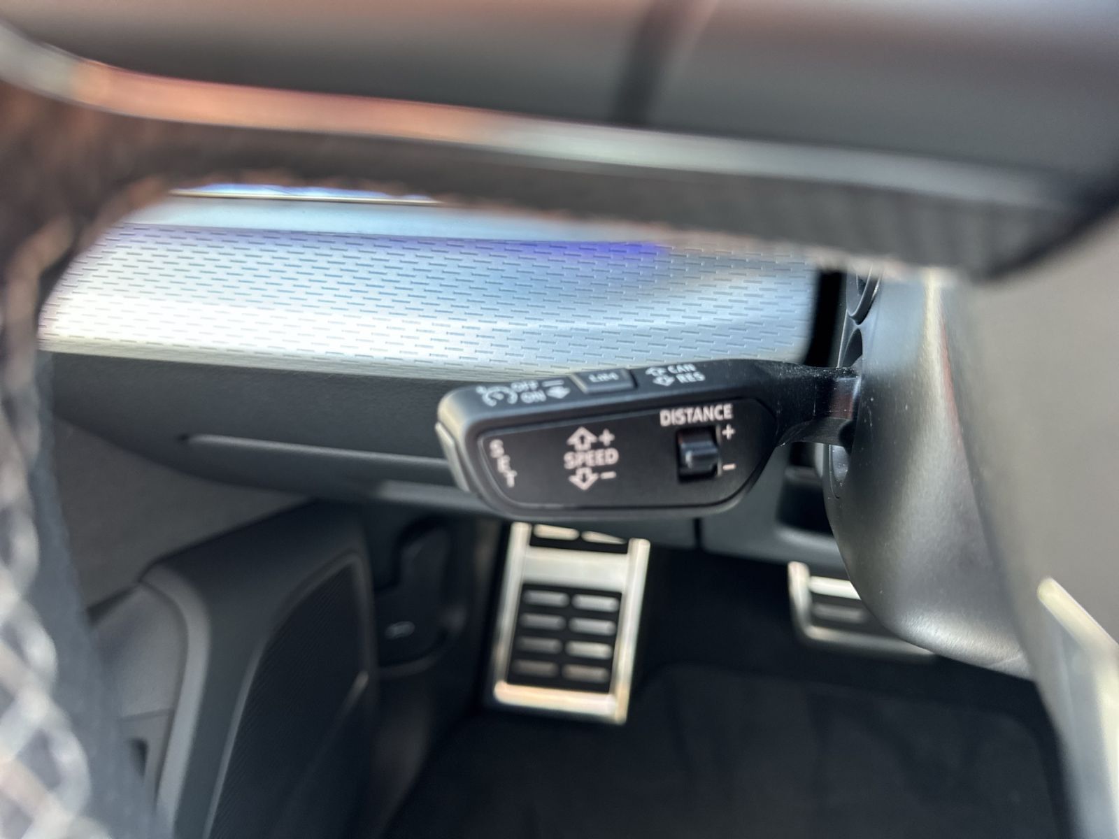 Audi Q8 S line 50 TDI AHK/StHz/HuD/22''/HDMatrix/4Len