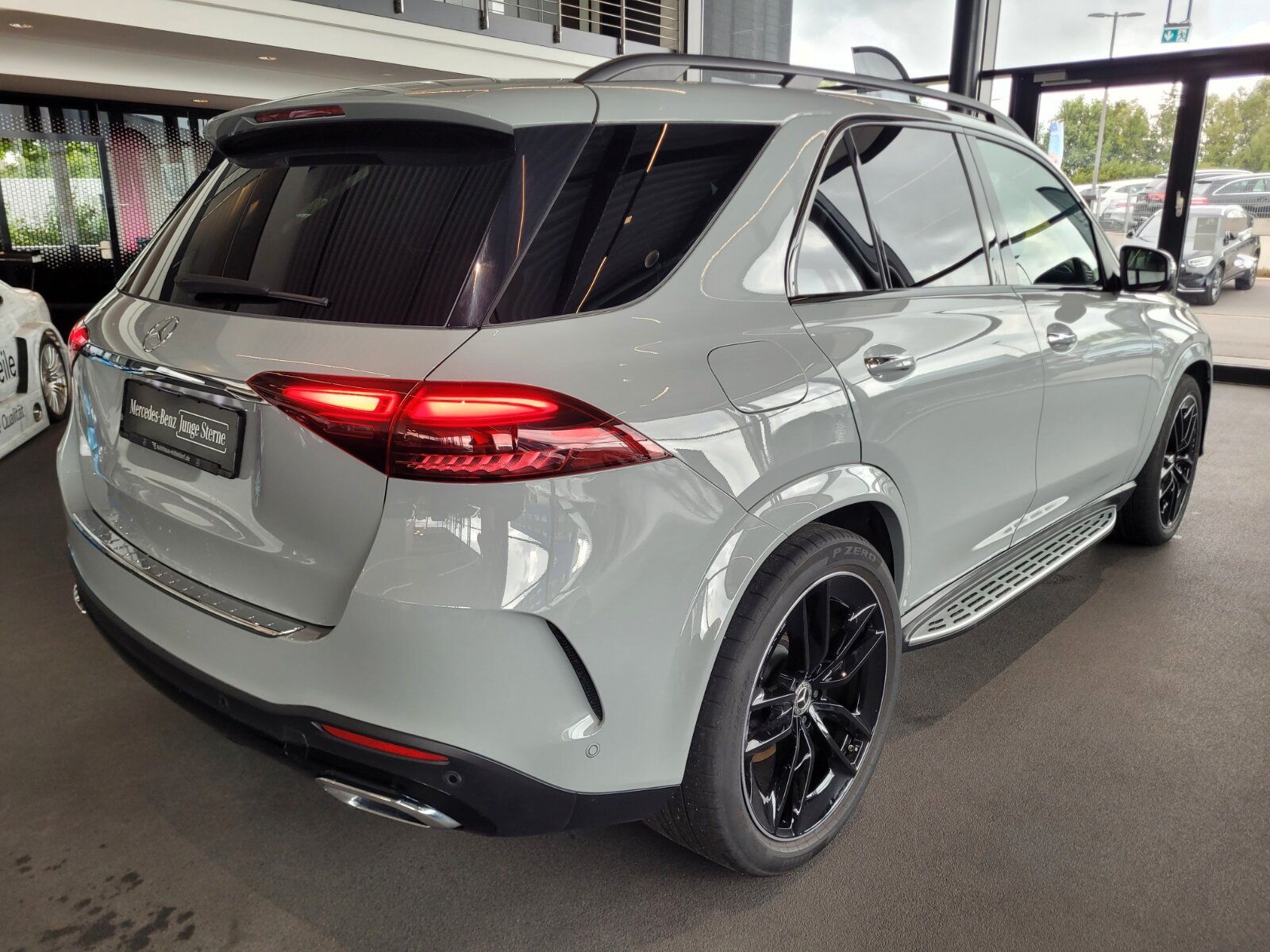 Mercedes-Benz GLE 450 d 4M AMG PREMIUM+ E-ACTIV 22" NP 142!LED