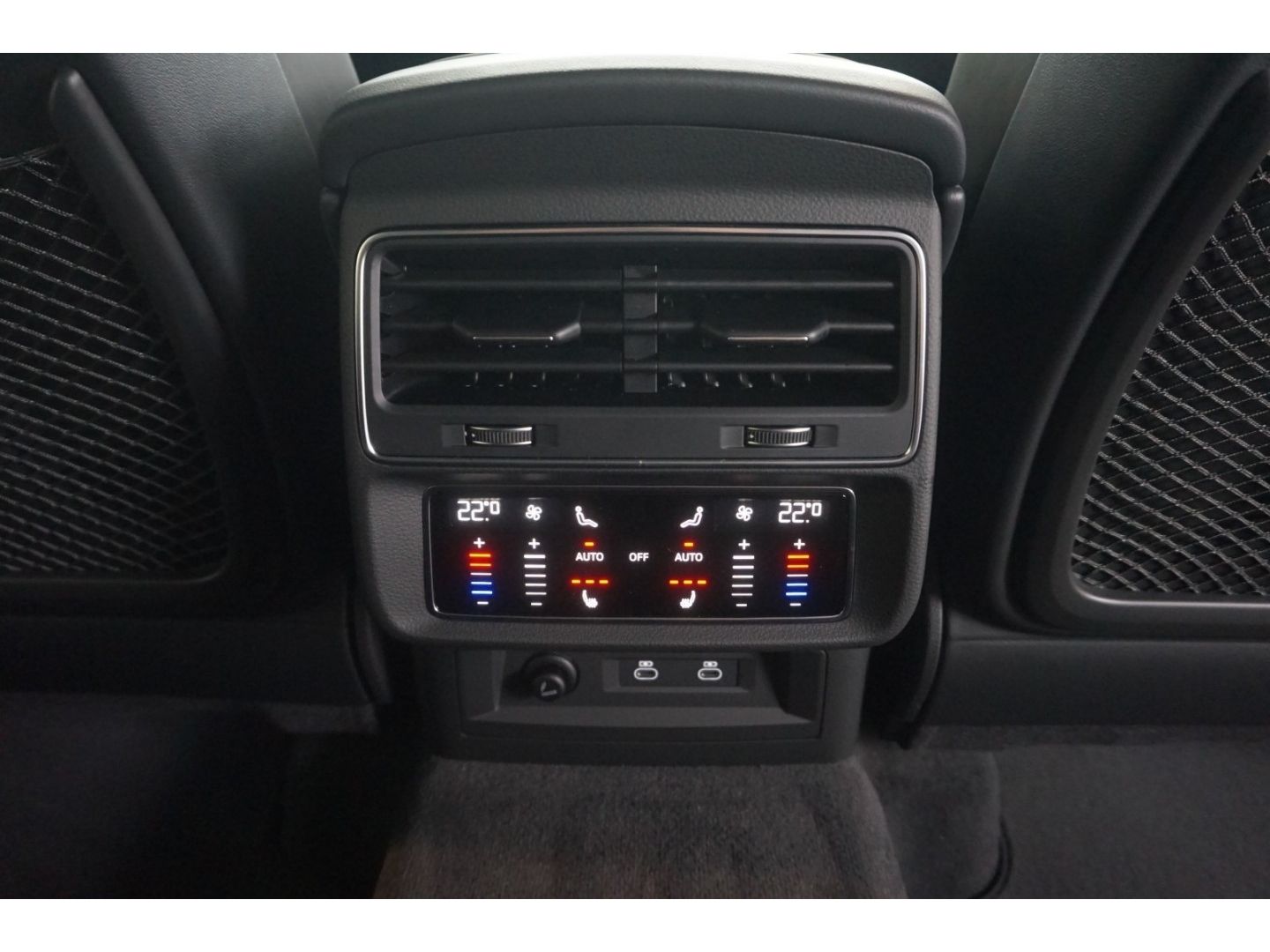 Audi RSQ8 *RS-Dyn.Pak+ Keramik-Br B&O 305km/h 23''