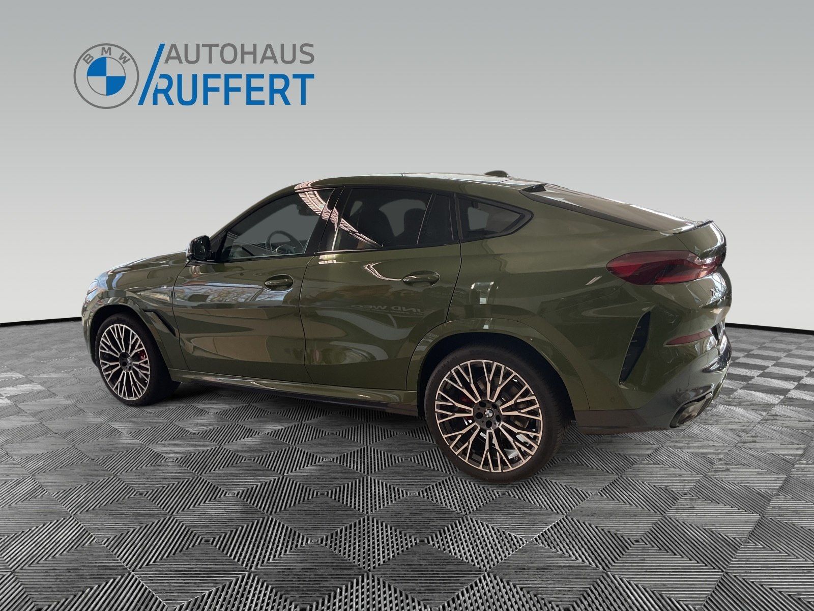 BMW X6 xDrive40d M Sport Glasdach Sky Lounge AHZV