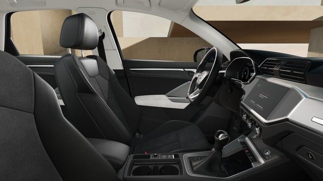 Audi Q3 40 TFSI quattro Advanced - Samsaru's Car Outlet