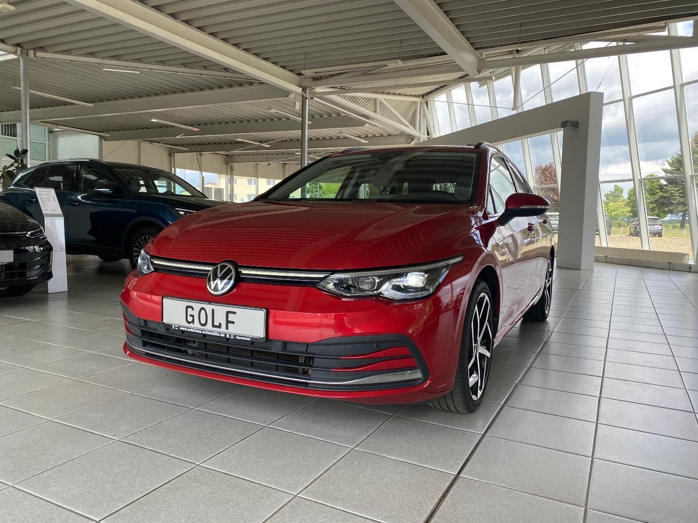 Volkswagen Golf Variant Style 2.0l TDI - Samsaru's Car Outlet