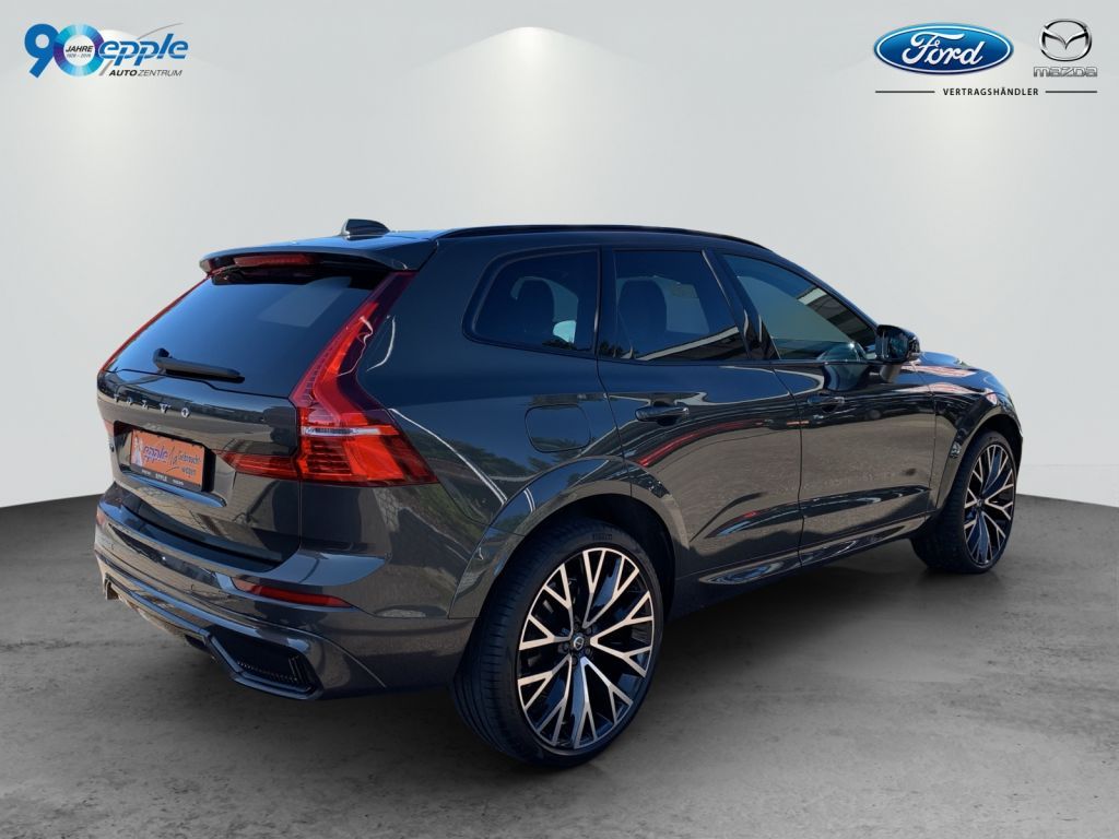 Volvo XC60 B4 D AWD Plus Dark,PANO,AHK,LED