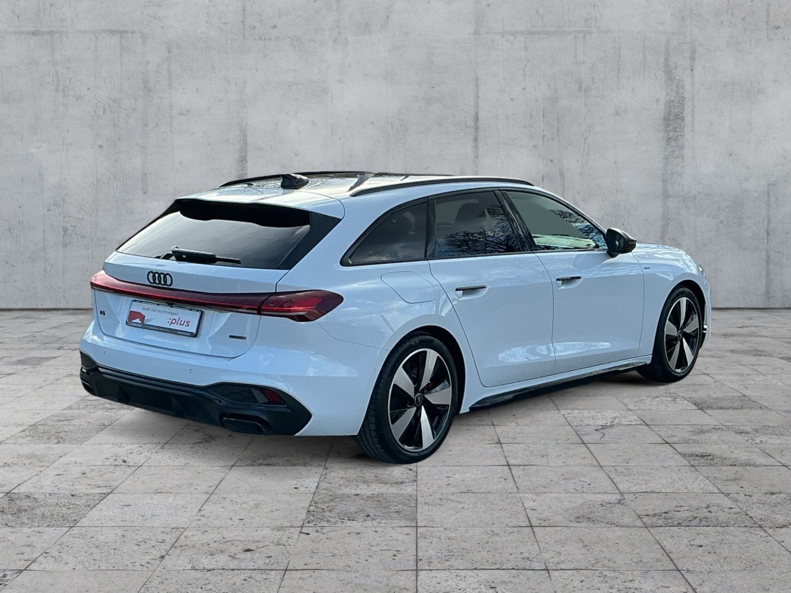 Audi A5 Avant e-hybrid 220kW S-LINE MATRIX+AHK+PANO
