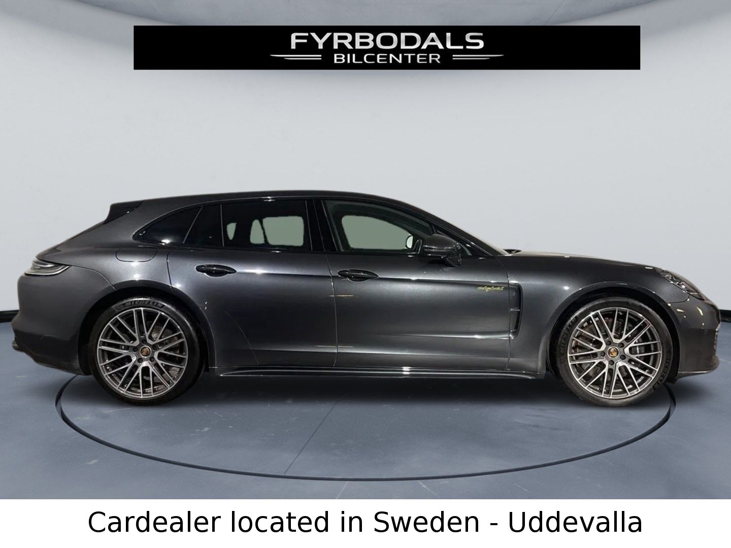 Porsche Panamera Sport Turismo 4 E-Hybrid Platinum Edit