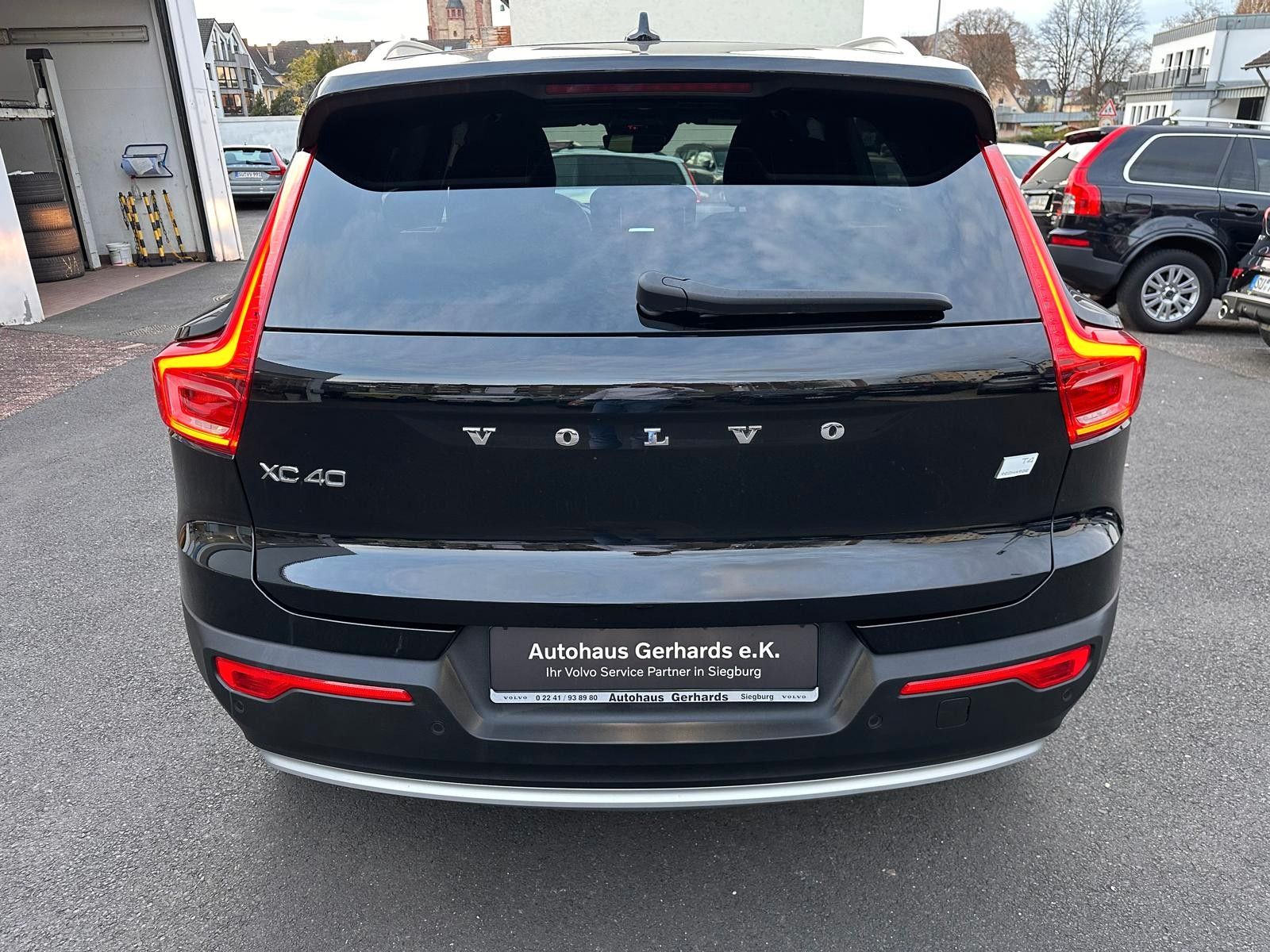 Volvo XC40 T4 Plug in MJ23, AHK,BLIS,ACC,Kamera,19''