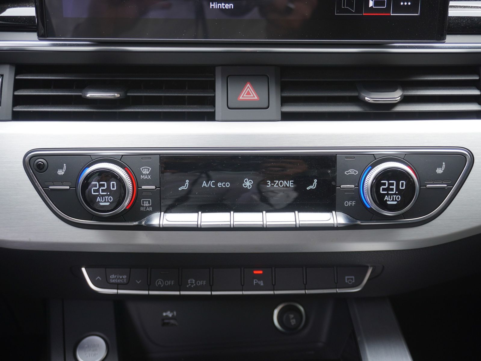 Audi A4 2.0 TDI 35 S-Line - Samsaru's Car Outlet