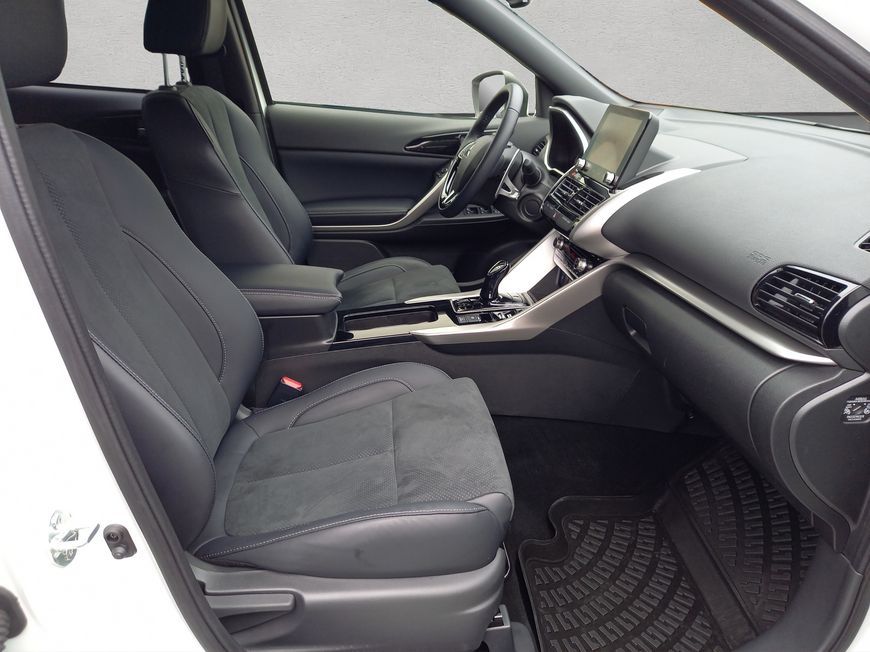 Mitsubishi Eclipse Cross Plug-In Hybrid 4WD Select