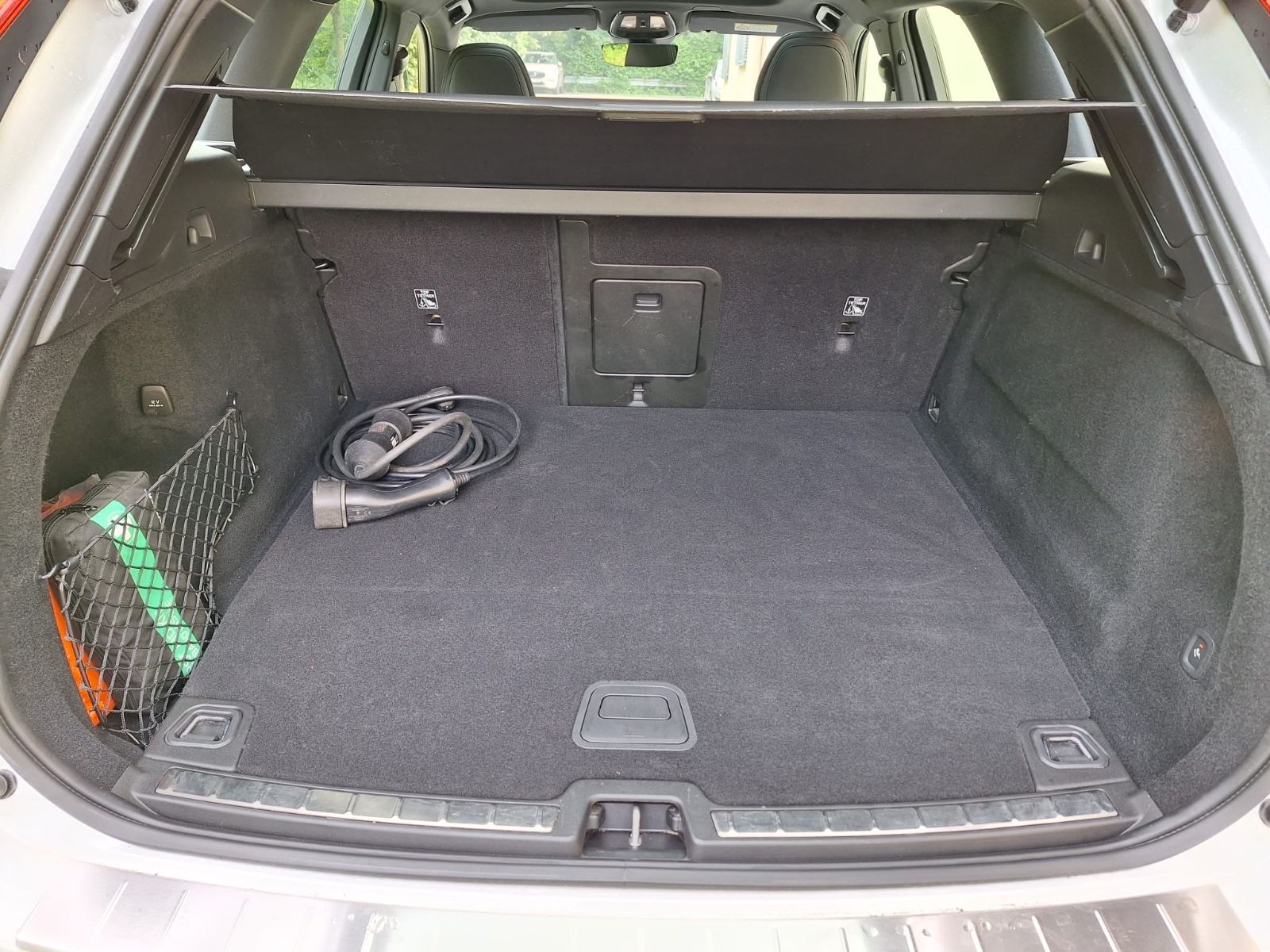 Volvo XC 60 R Design Plug-In Pano. Kamera AHK AWD