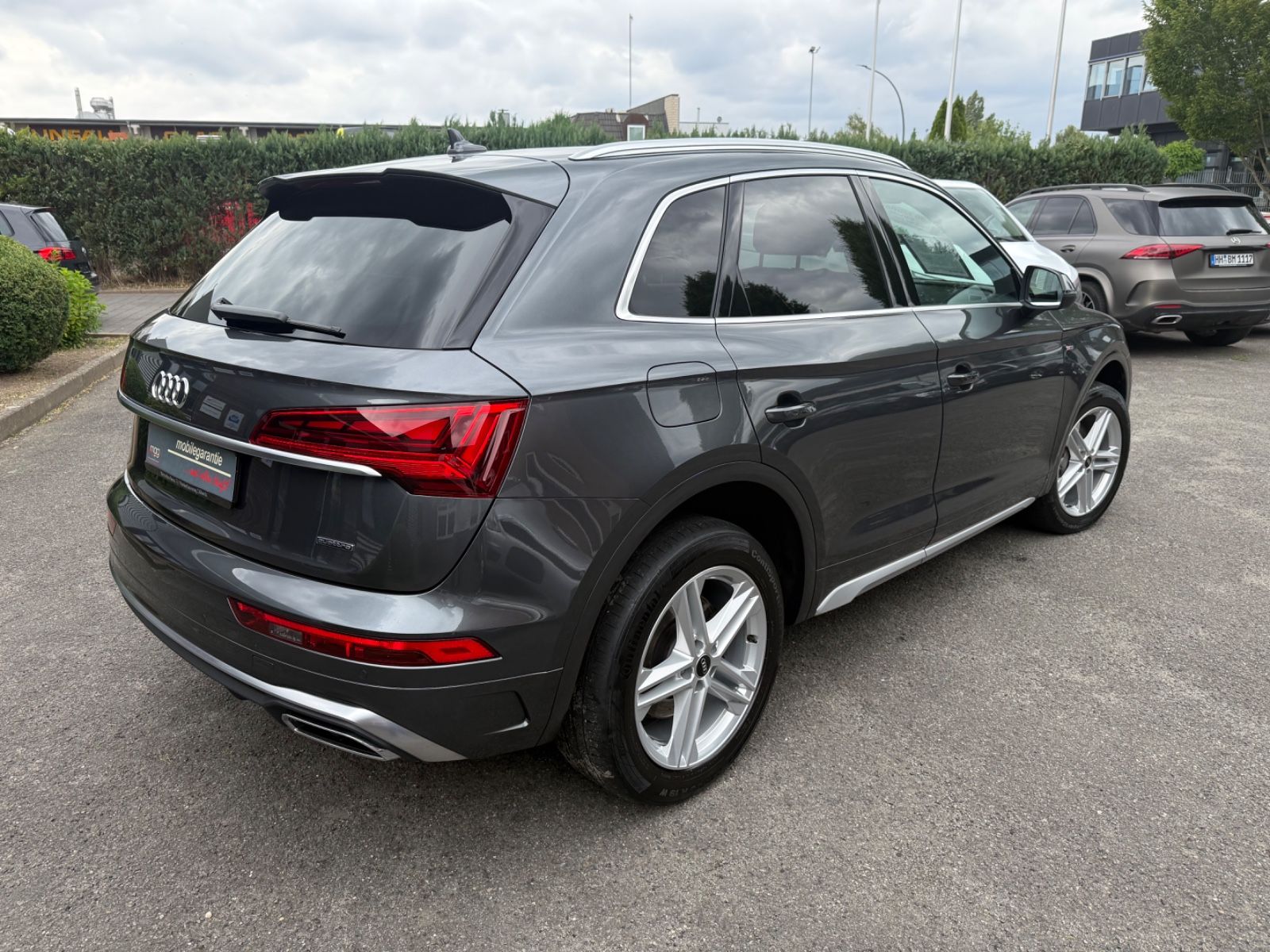 Audi Q5 40 TDI quattro S line - Samsaru's Car Outlet