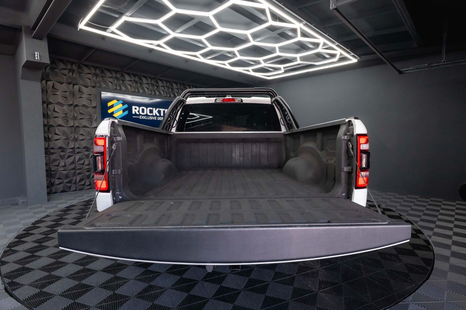 Dodge RAM 5.7 V8 HEMI 4x4 OFFROAD LONGBED Limited 19%