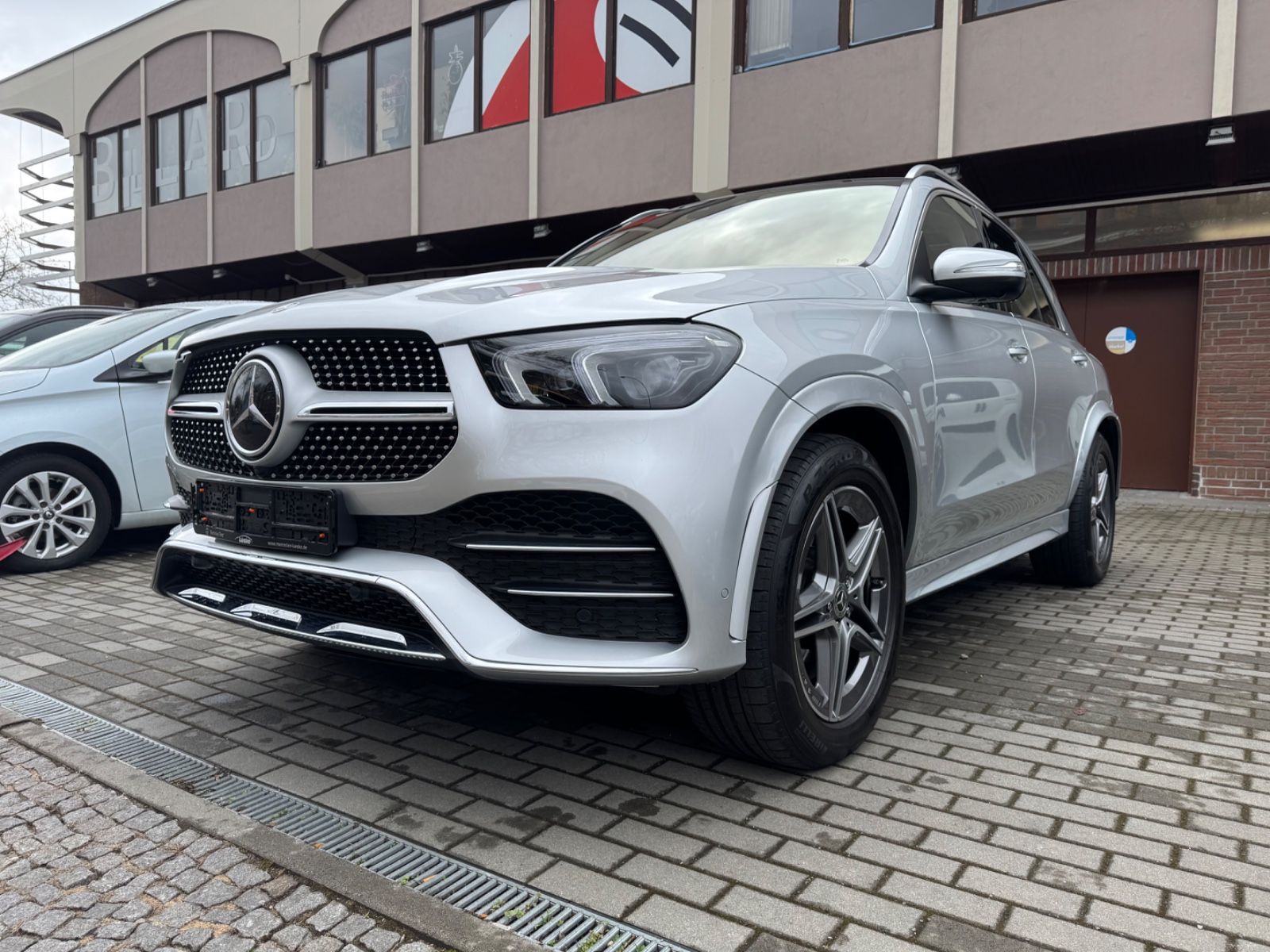 Mercedes-Benz GLE 450 AMG 4Matic-HeadUp-Pano-Leder-Luft