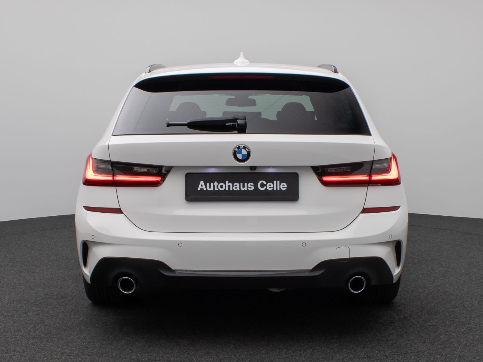BMW 320d M Sport - Samsaru's Car Outlet