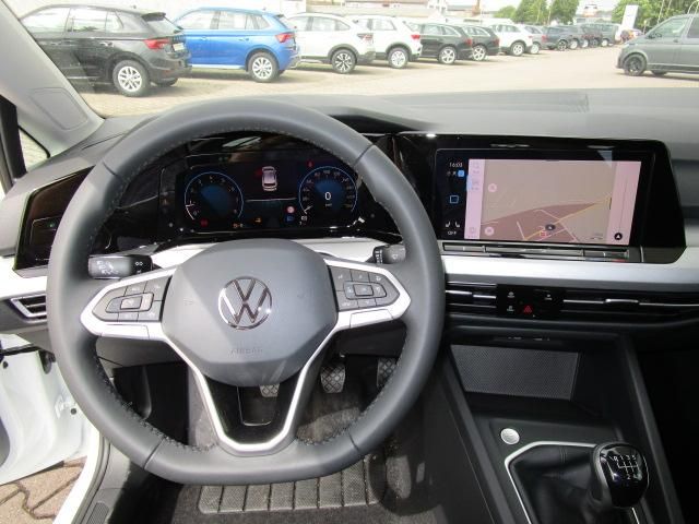 Volkswagen Golf Life 1.5 TSI - Samsaru's Car Outlet