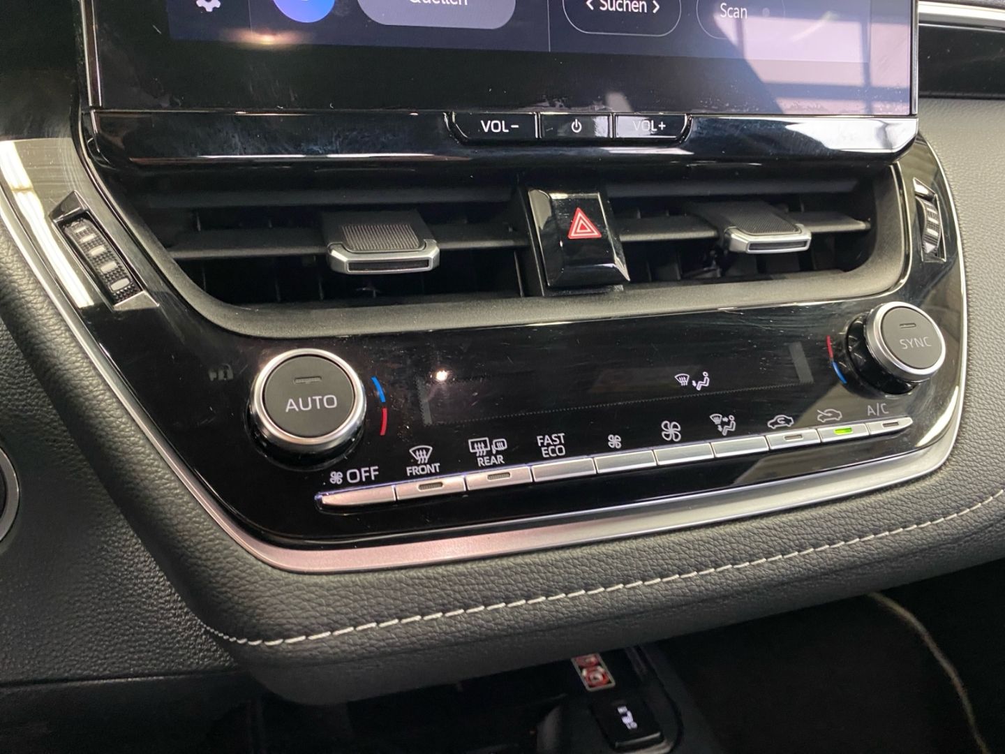 Toyota Corolla 1.8 Hybrid Team D *LED*ACC*CAM*SHZ*PDC*