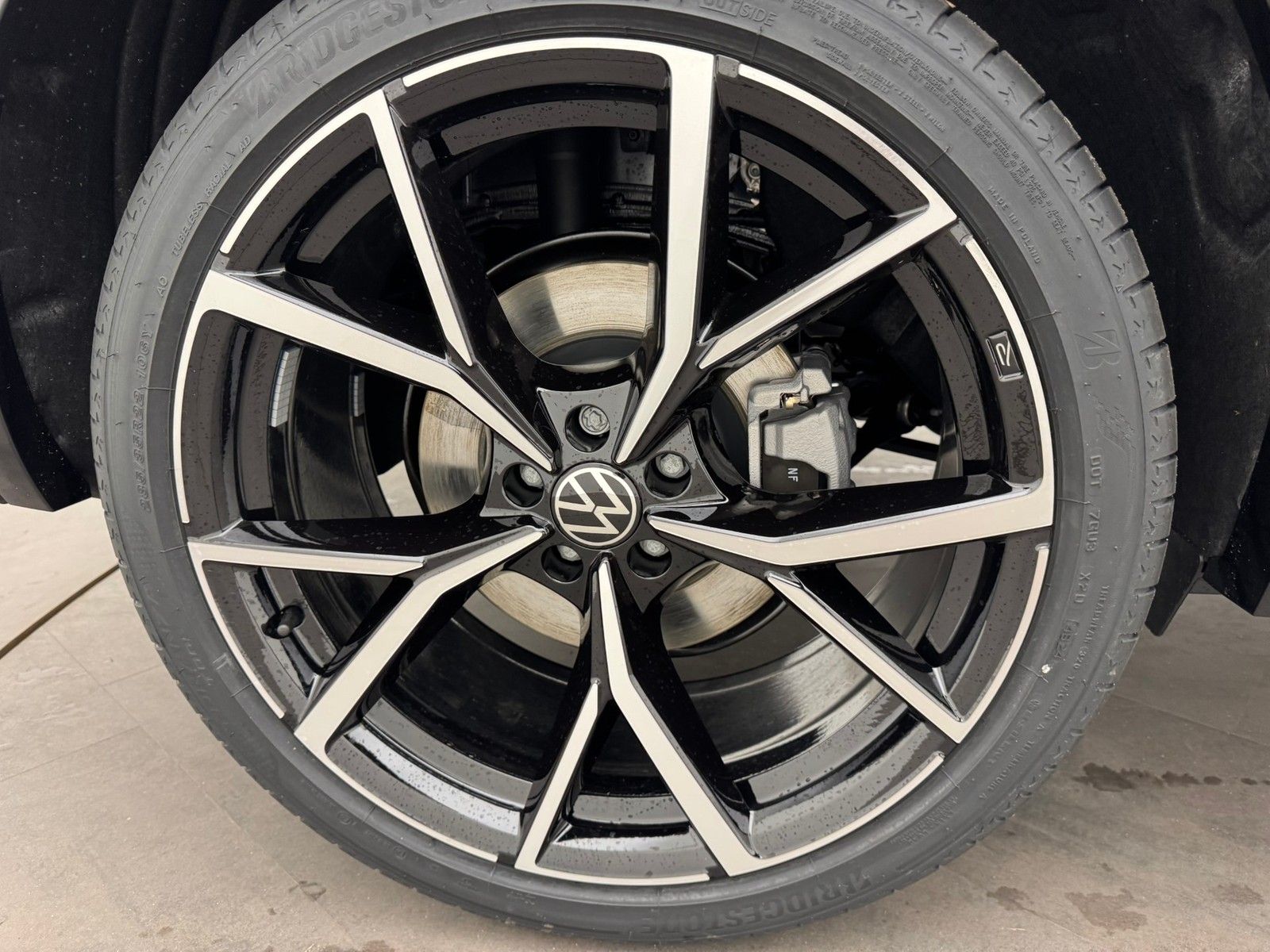 Volkswagen Touareg TDI Autom. 4M R-Line BlackPano22Komfort