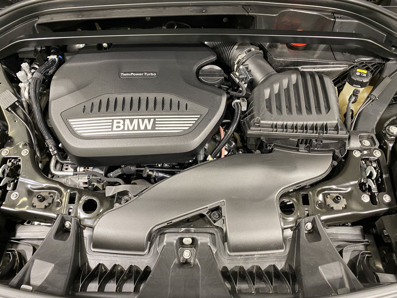 BMW X1 xDrive18d Aut - Samsaru's Car Outlet