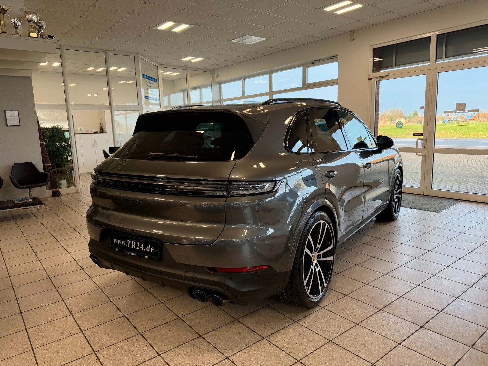 Porsche Cayenne S HeadUP/ACC/Panorama/Luftfederung/22"