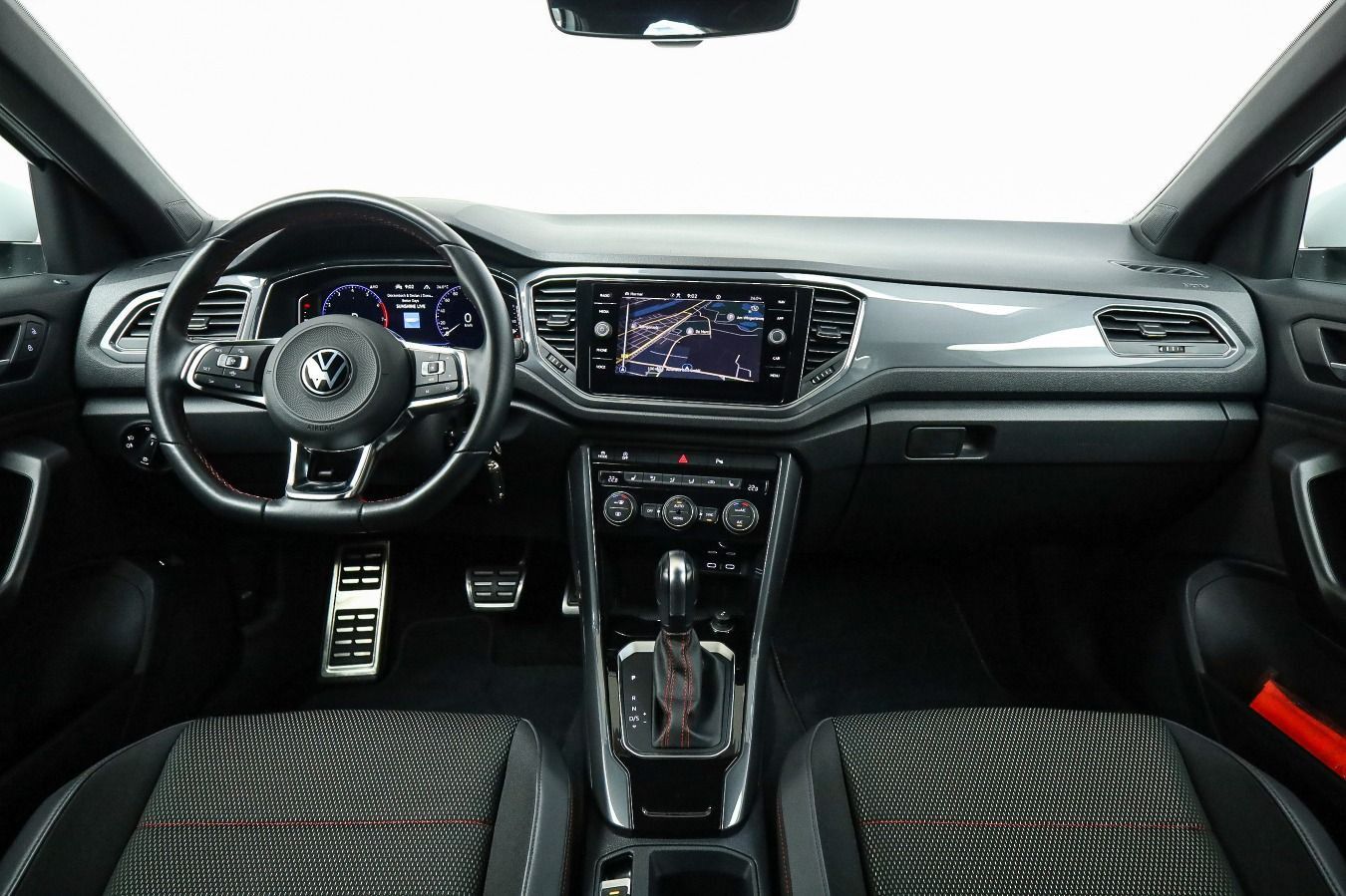 Volkswagen T-Roc 1.5 TSI DSG SPORT - Samsaru's Car Outlet