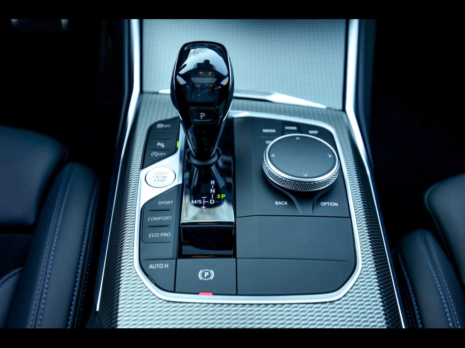 BMW 330 i Touring xDrive M Sport Shadow - Samsaru's Car Outlet