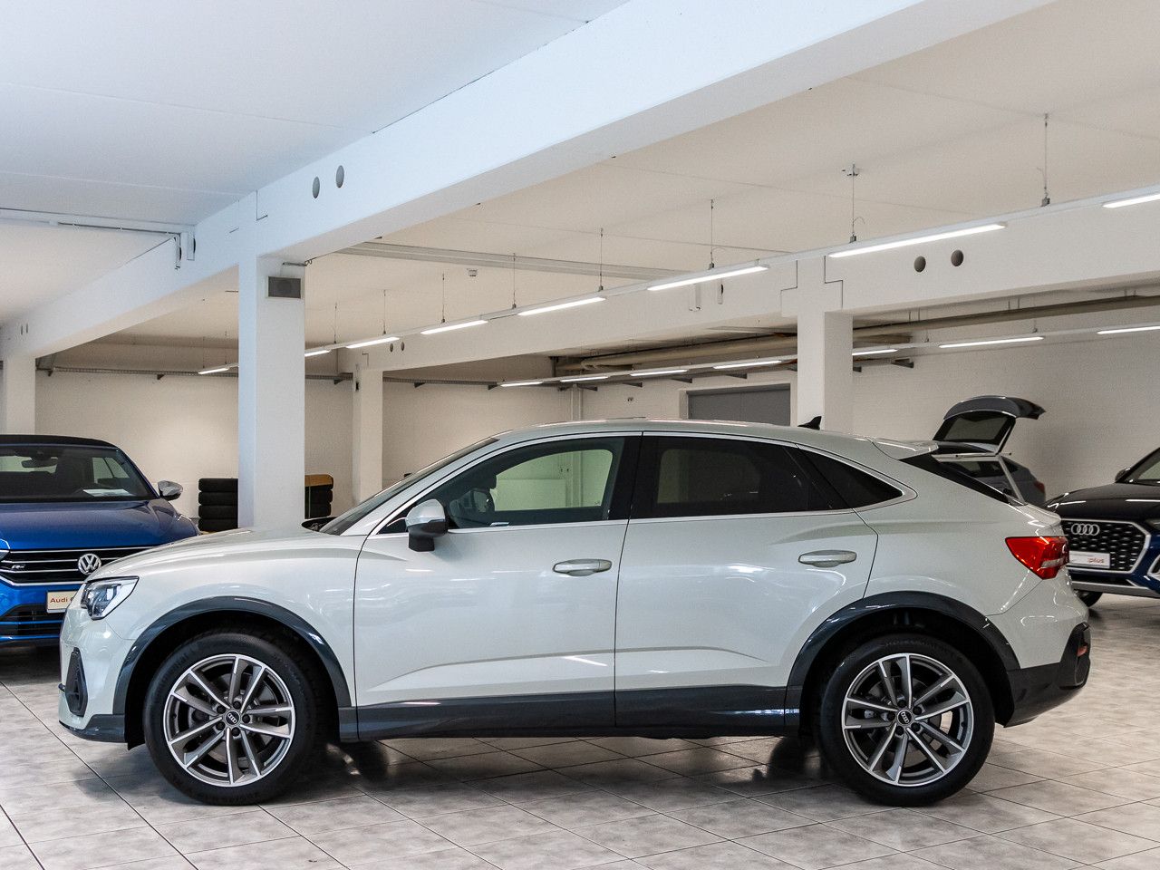 Audi Q3 Sportback 40 TDI qu S line - Samsaru's Car Outlet