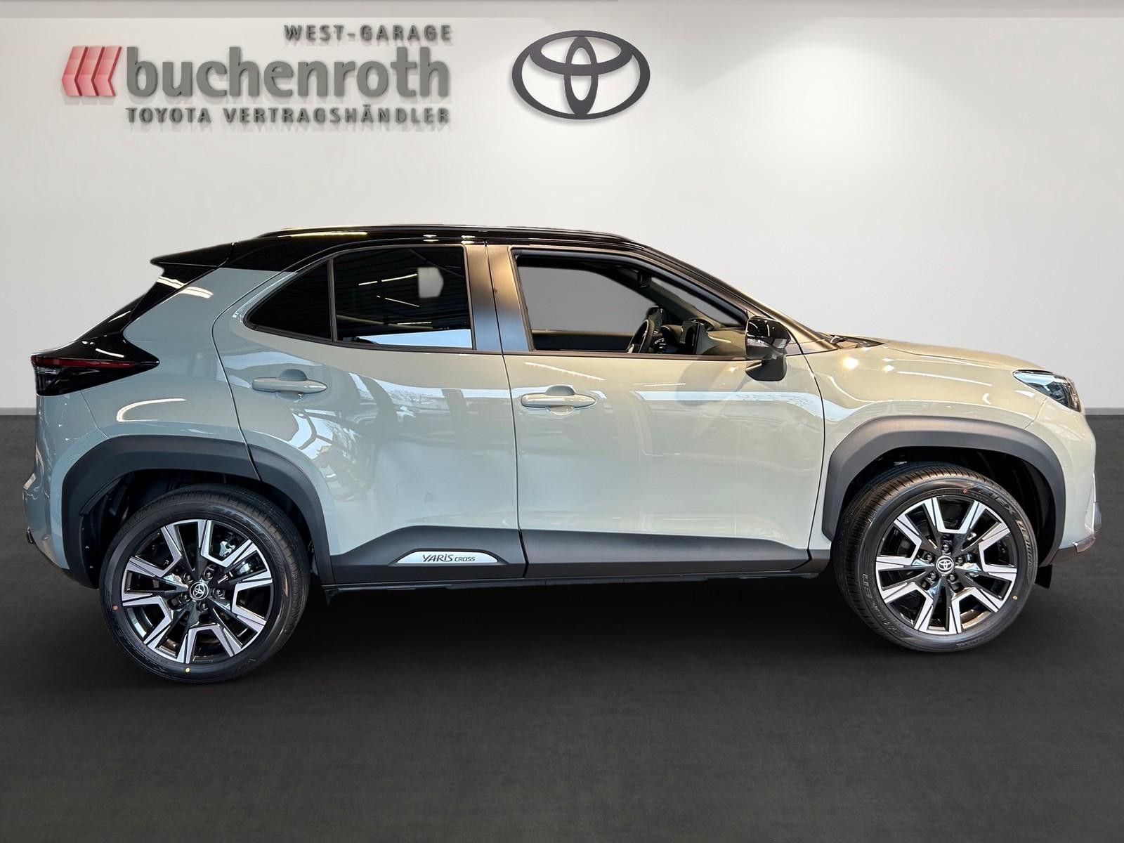 Toyota Yaris Cross Hybrid FWD Style Plus + Head Up + JB