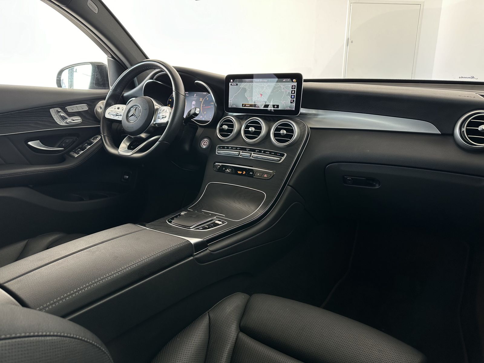 Mercedes-Benz GLC 300 d Coupe 4M |AMG |STH |SD |H-UP |360 |BUR