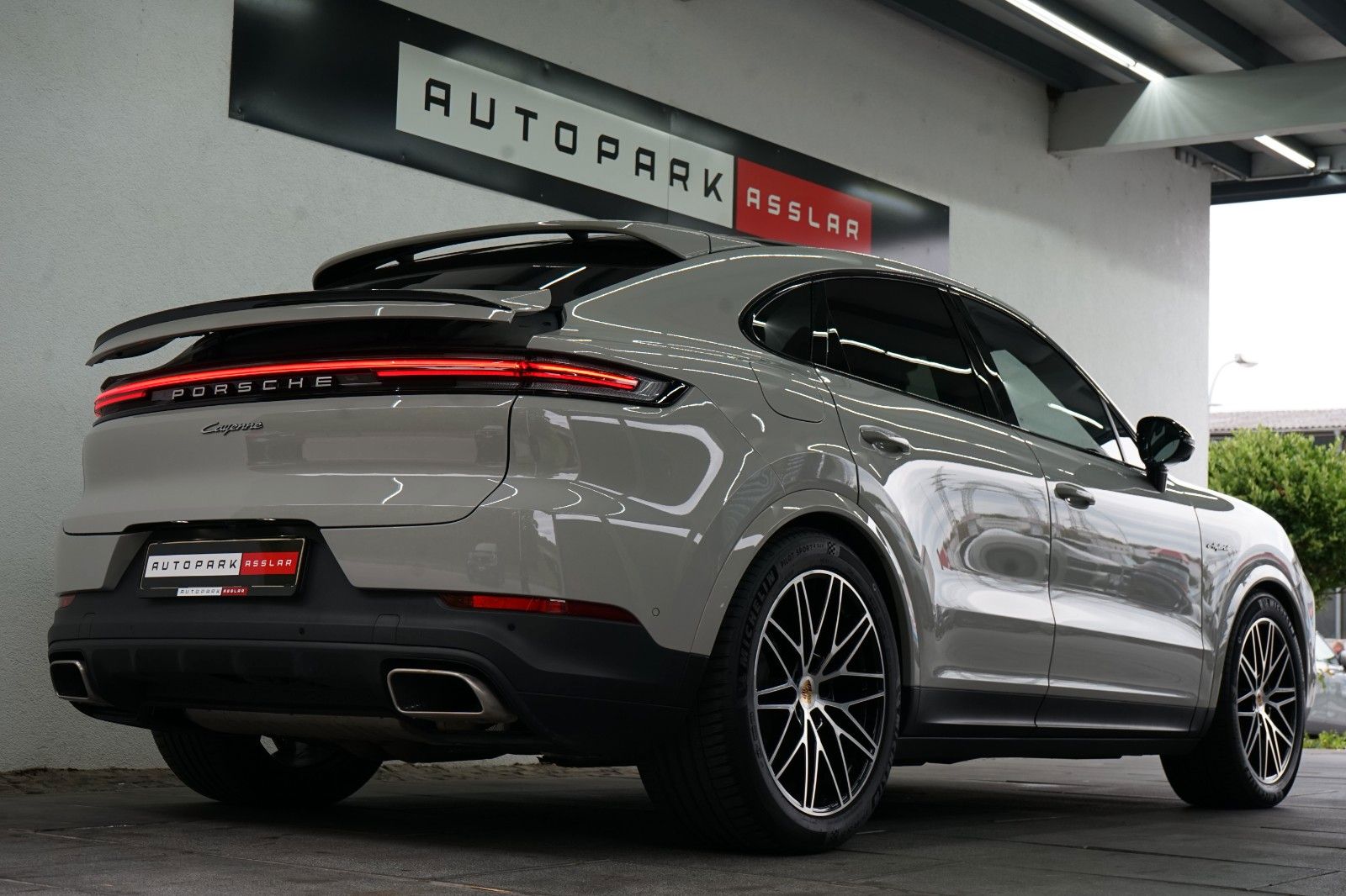 Porsche Cayenne Coupe E-Hybrid/Kreide/HUD/P-DISPLAY/AHK