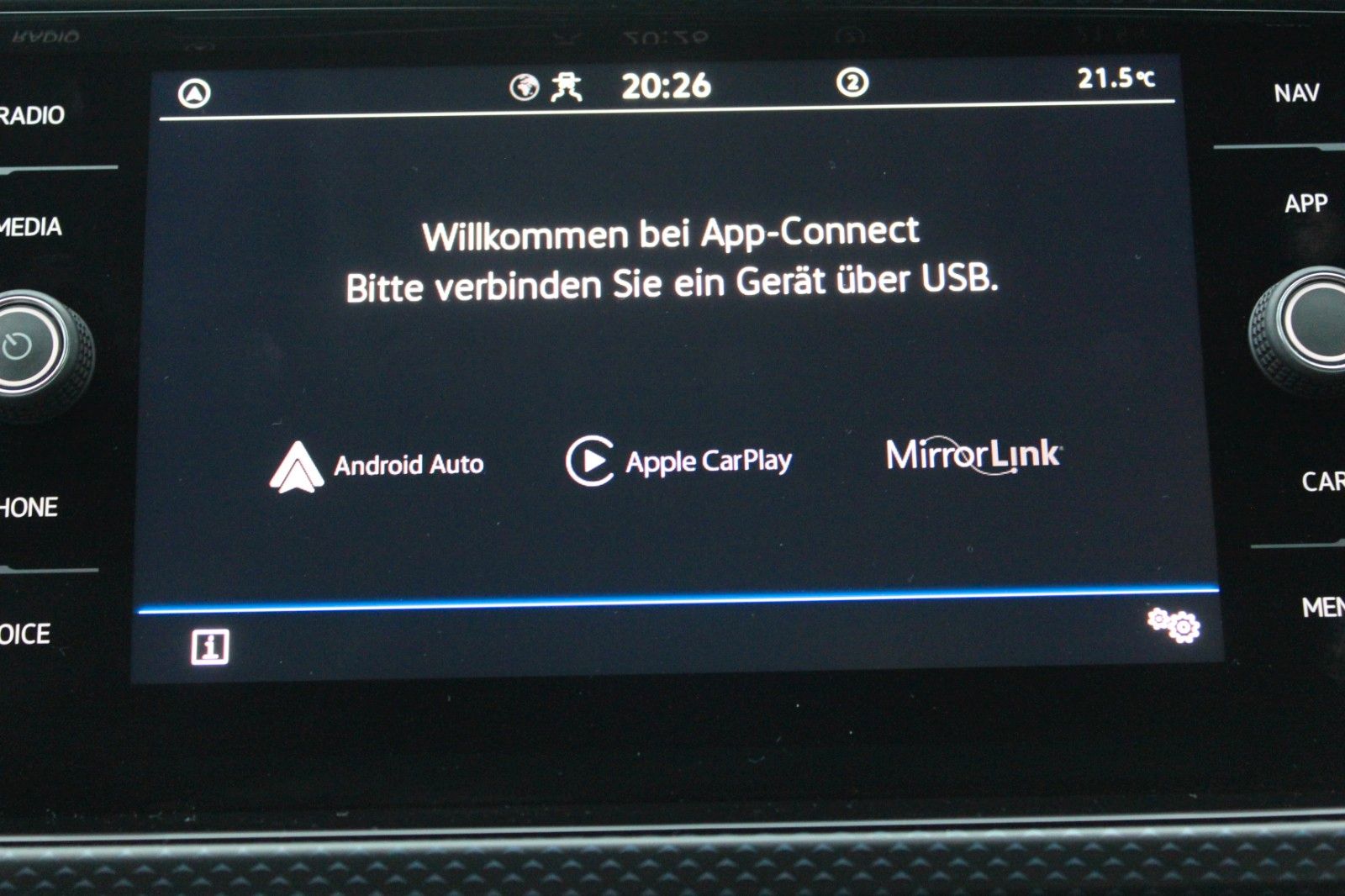 Volkswagen T-Cross United DSG - Samsaru's Car Outlet