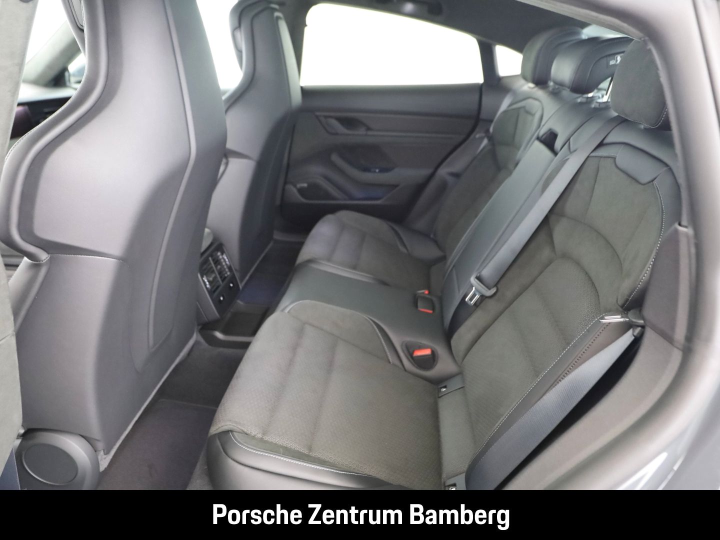 Porsche Taycan GTS/ Inno-Drive/ GTS-Paket/ Matrix uvm.