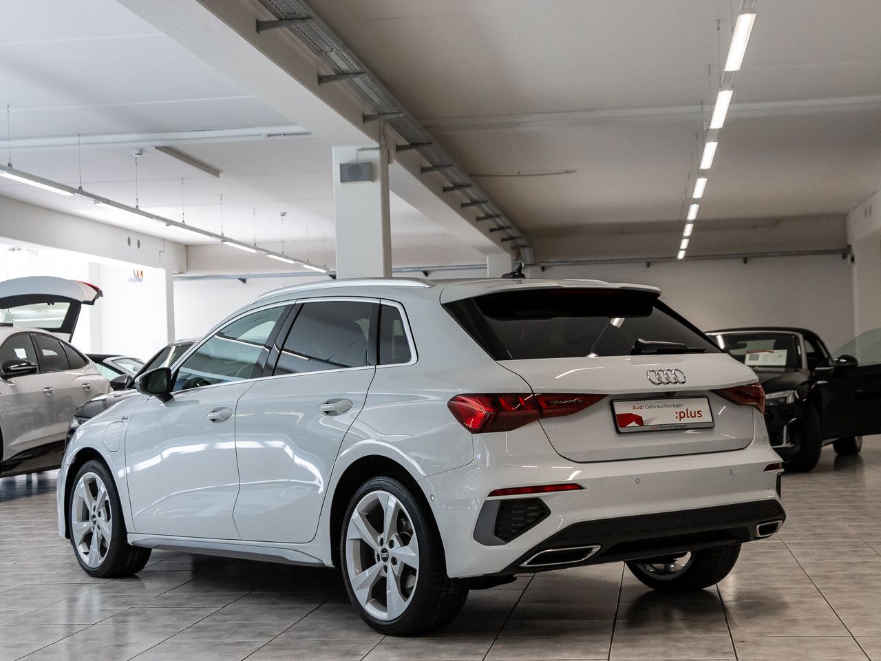 Audi A3 Sportback S line 40 TFSI e S tronic - Samsaru's Car Outlet