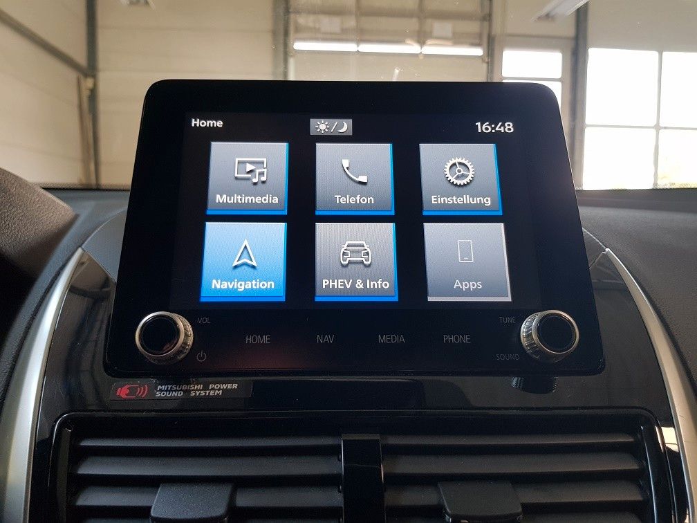 Mitsubishi Eclipse Cross 2.4 PLUG-IN HYBRID 4WD TOP mit AHK