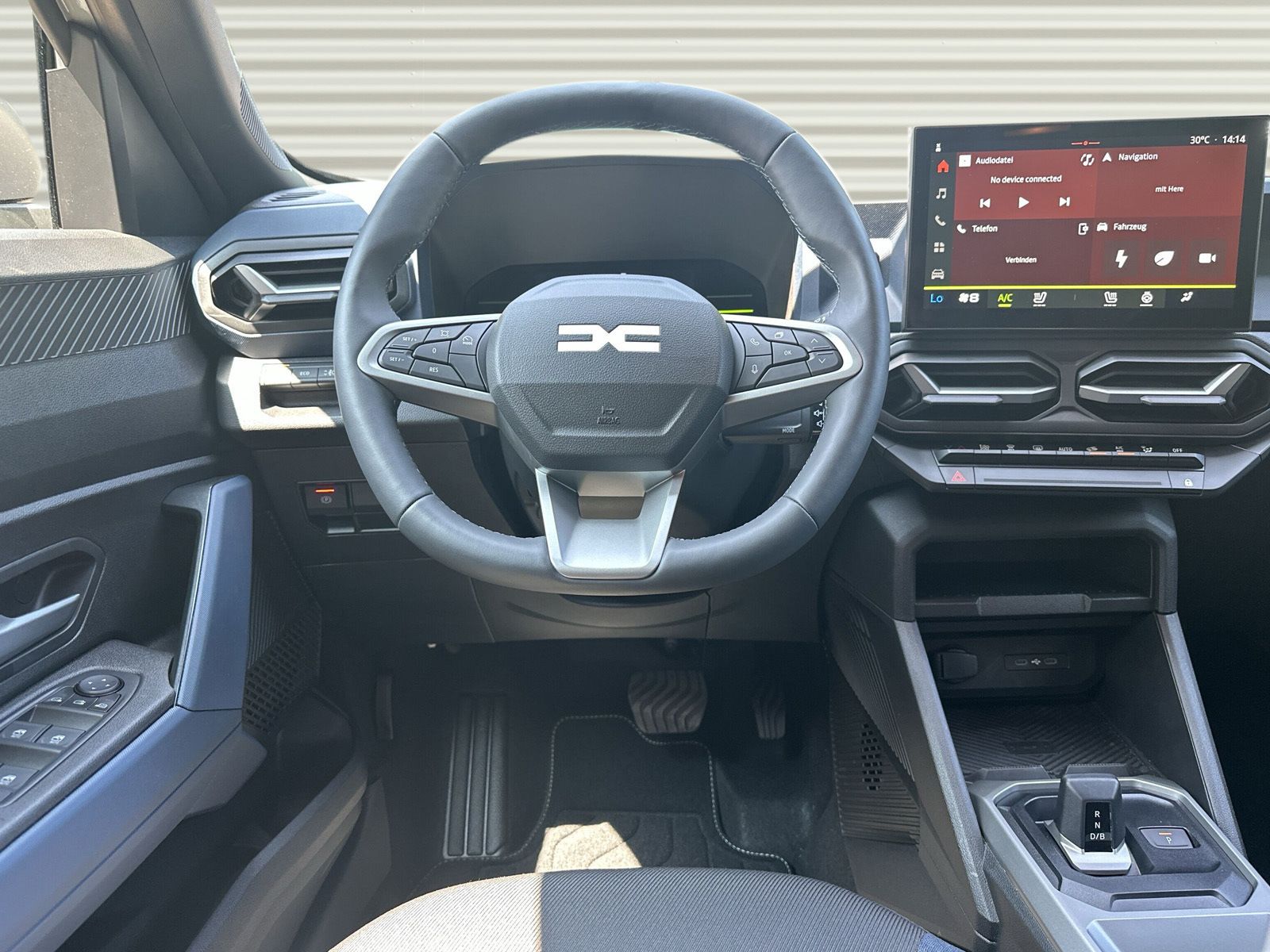 Dacia Duster Journey 1.6 E-TECH Hybrid - Samsaru's Car Outlet