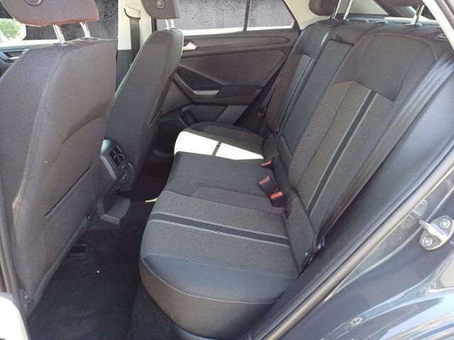 Volkswagen T-Roc 1.0 TSI Style - Samsaru's Car Outlet